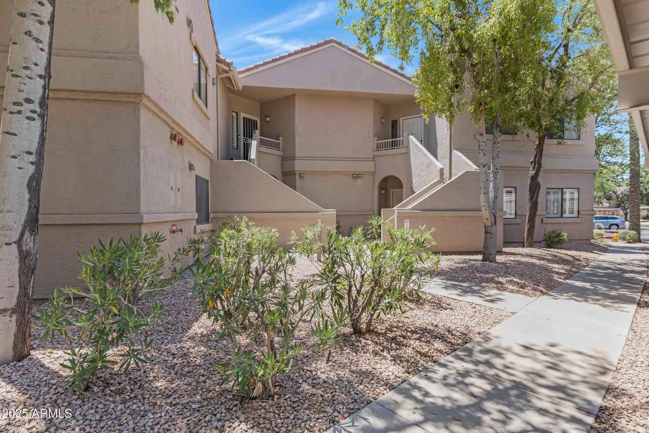 15050 N Thompson Peak Pkwy. #1001, Scottsdale, AZ 85260