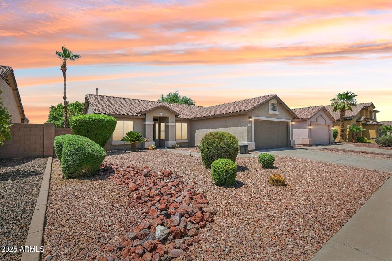 15462 N 161st Ave., Surprise, AZ 85374