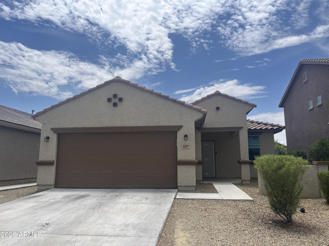 6237 W Orchid Ln., Glendale, AZ 85302