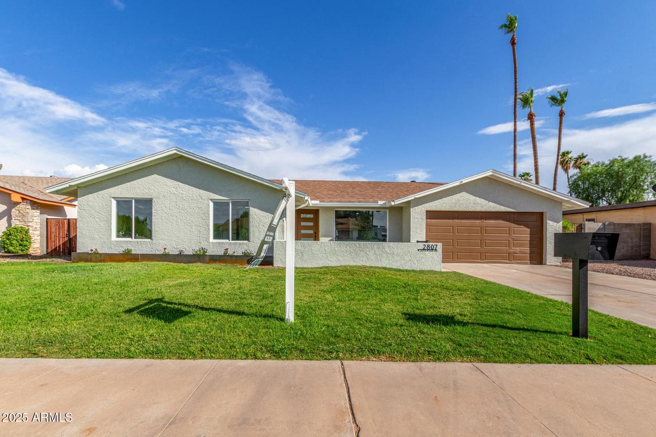 2807 W Rosewood Dr., Chandler, AZ 85224