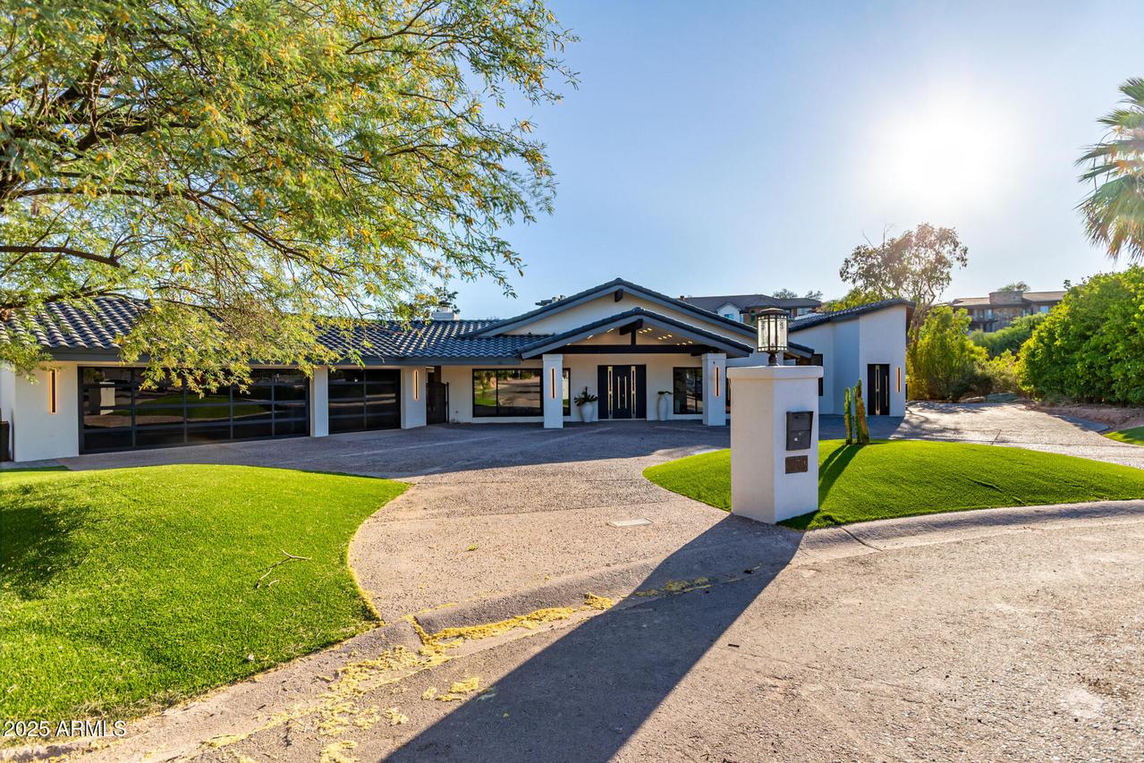 3301 E Rovey Ave., Paradise Valley, AZ 85253