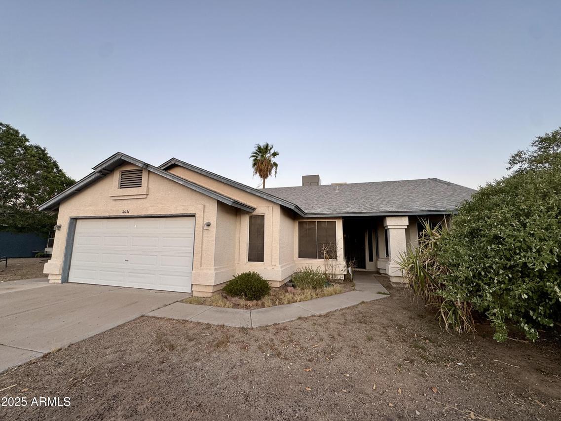 6631 N 85th Ave., Glendale, AZ 85305