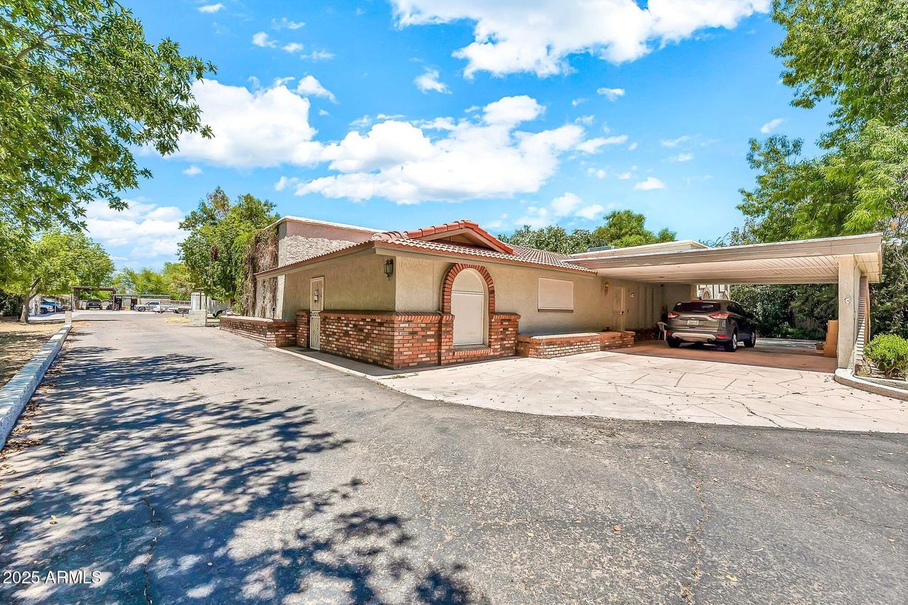 3026 E Backus Rd., Mesa, AZ 85213