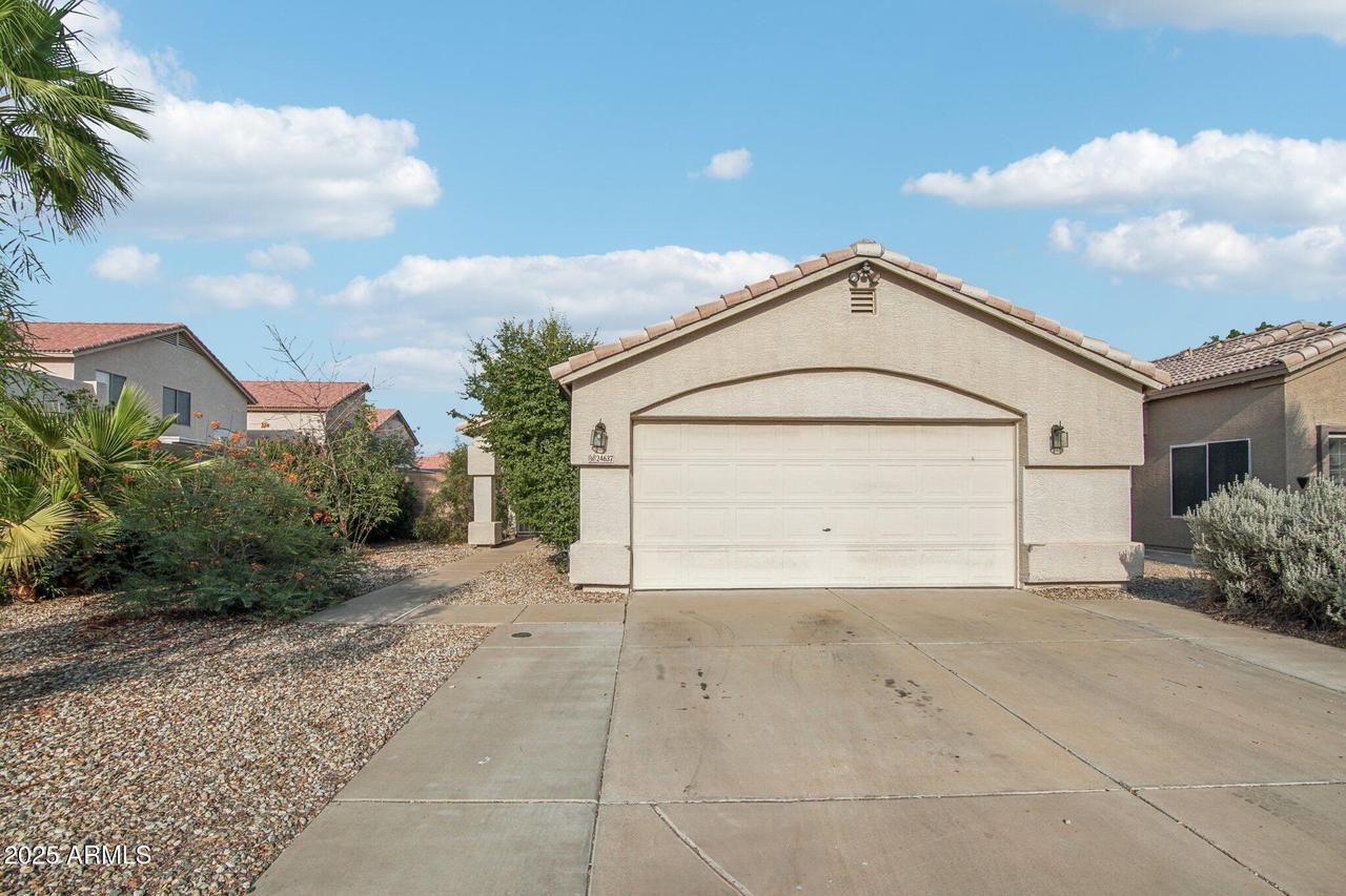 24637 N 39th Ave., Glendale, AZ 85310