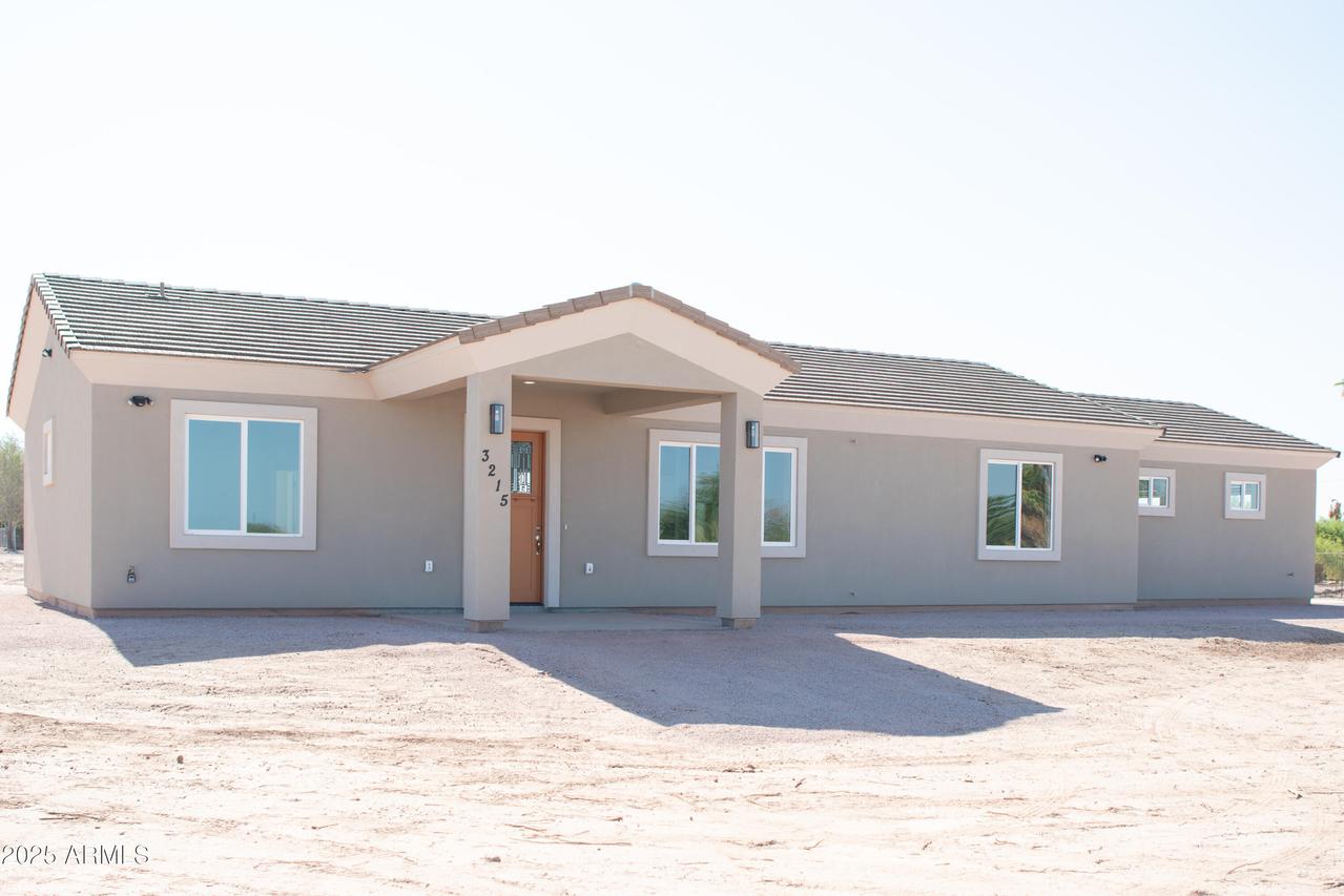 3215 S 343rd Ave., Tonopah, AZ 85354