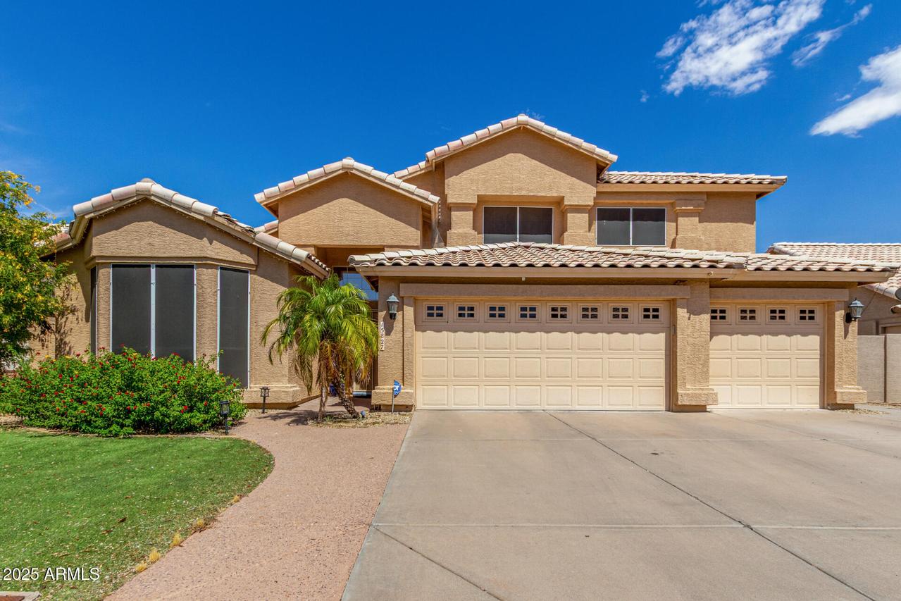 15827 S 27th Way, Phoenix, AZ 85048