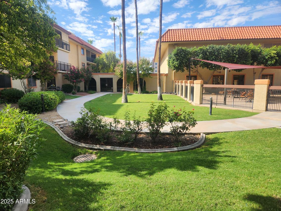 10330 W Thunderbird Blvd. #C104, Sun City, AZ 85351