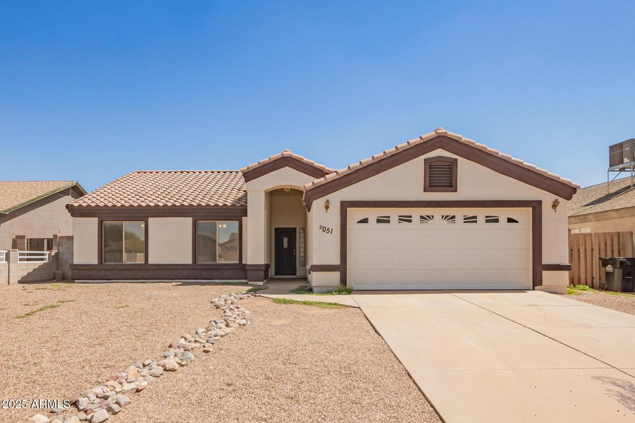 9051 W Oneida Dr., Arizona City, AZ 85123