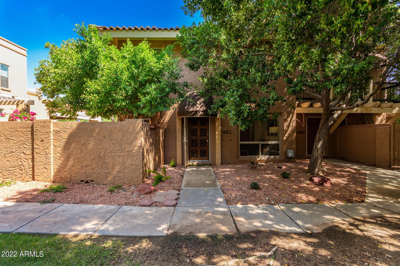 10424 N 7th Pl. #3, Phoenix, AZ 85020