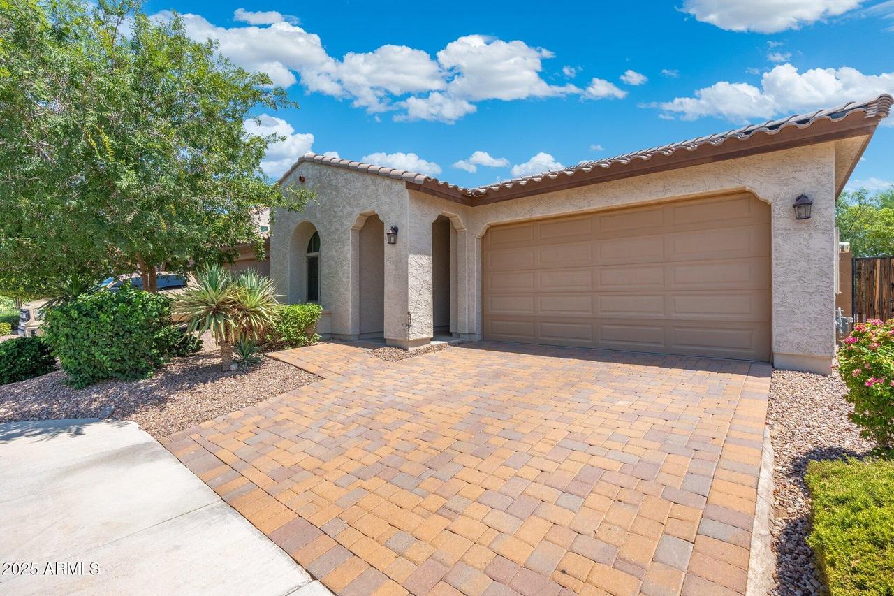 26107 N 121st Ave., Peoria, AZ 85383