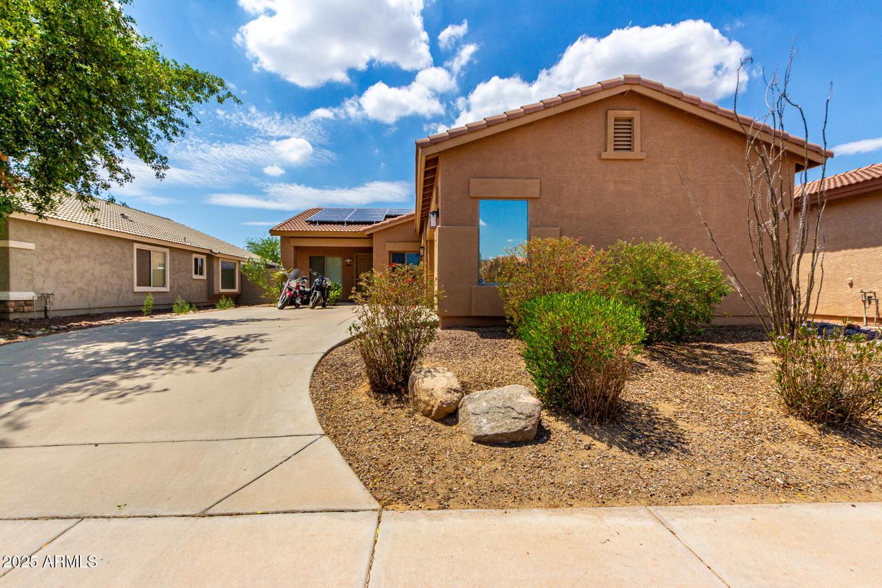 2103 W Carter Rd., Phoenix, AZ 85041
