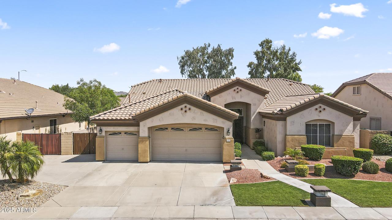 8202 W Carlota Ln., Peoria, AZ 85383