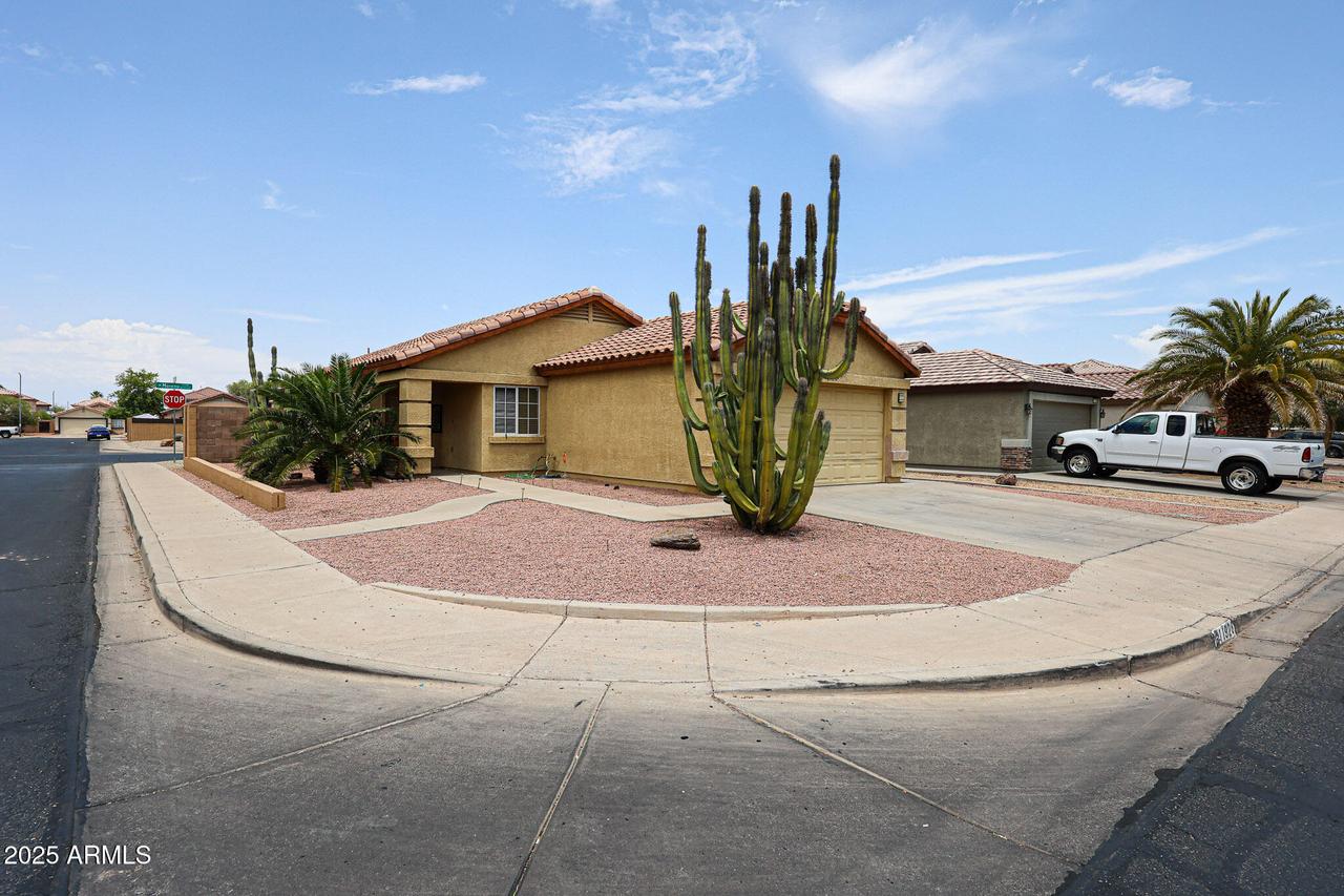 11928 W Scotts Dr., El Mirage, AZ 85335