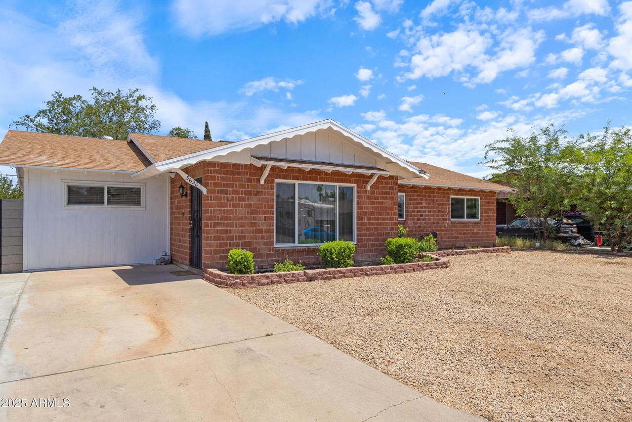 3620 W Sierra Vista Dr., Phoenix, AZ 85019