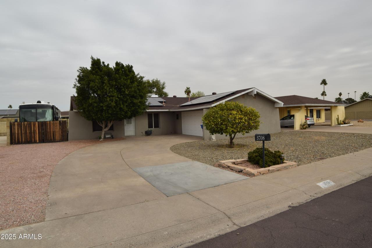 3708 W Redfield Rd., Phoenix, AZ 85053