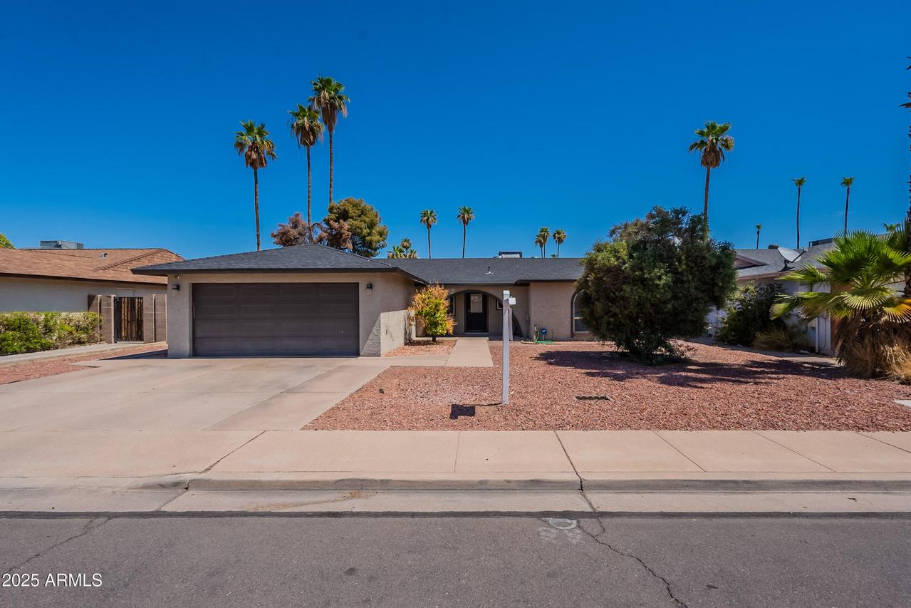 2716 W Madero Ave., Mesa, AZ 85202