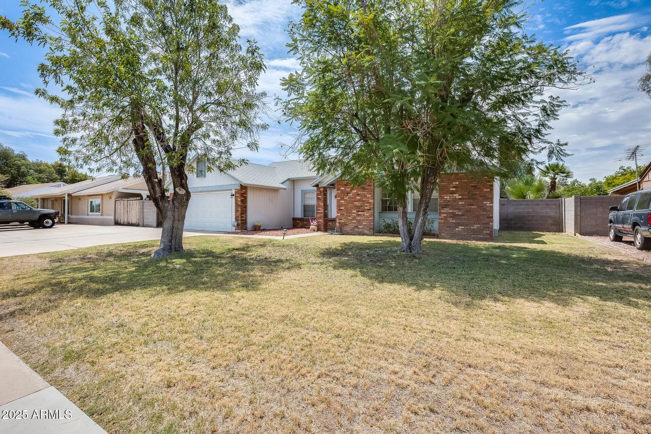 6839 W Sunnyside Dr., Peoria, AZ 85345