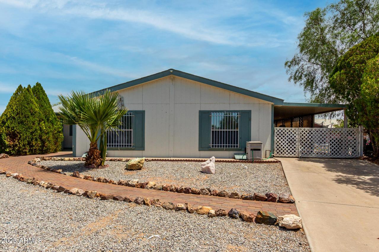 2729 W Virginia St., Apache Junction, AZ 85120