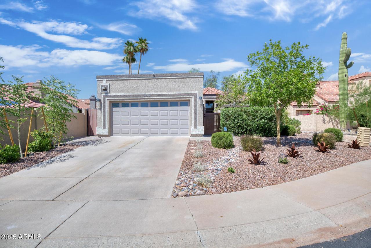 3976 E Graythorn St., Phoenix, AZ 85044