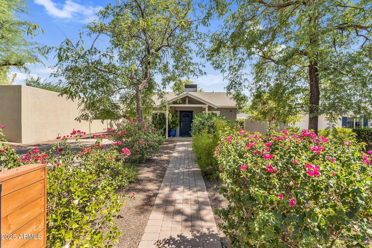 717 E Myrtle Ave., Phoenix, AZ 85020