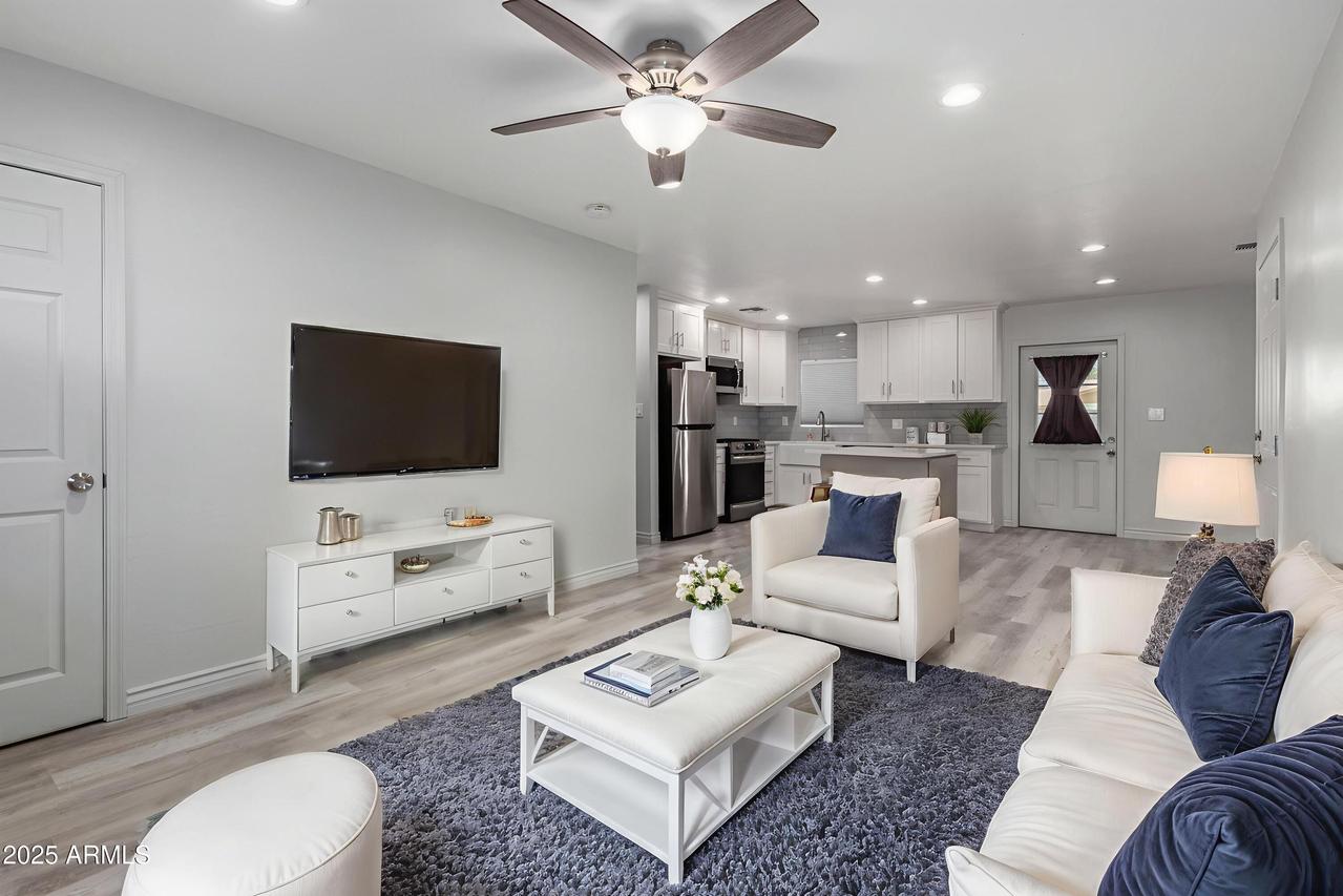 18079 N Villa Rita Dr., Phoenix, AZ 85032