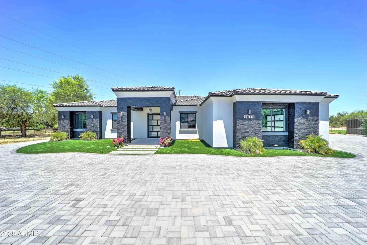 4860 W Sunrise Dr., Laveen, AZ 85339