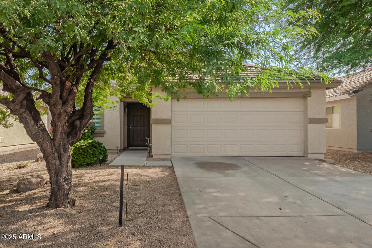1755 W Desert Canyon Dr., San Tan Valley, AZ 85144