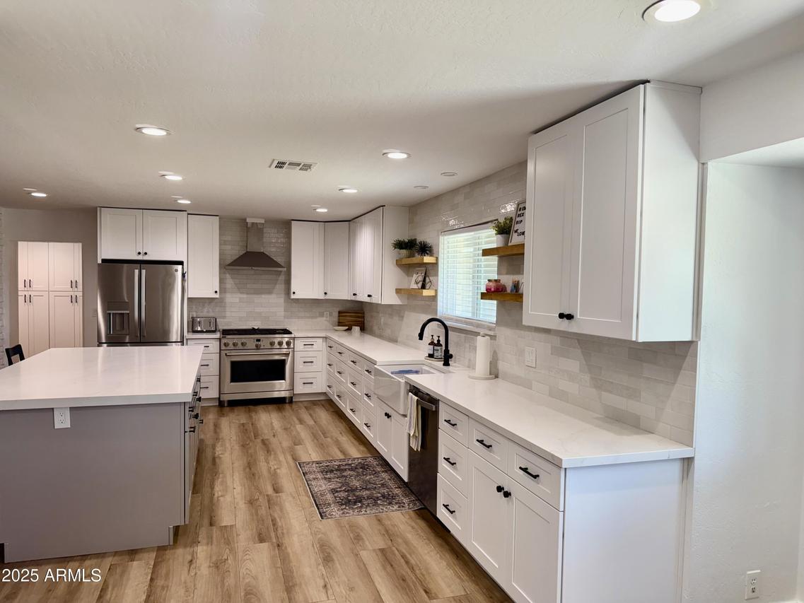 915 W 11th Pl., Mesa, AZ 85201