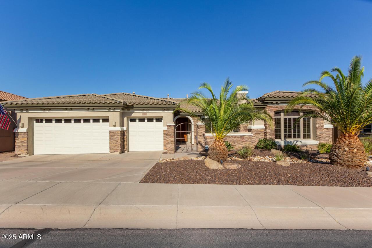 16407 S 27th Ave., Phoenix, AZ 85045