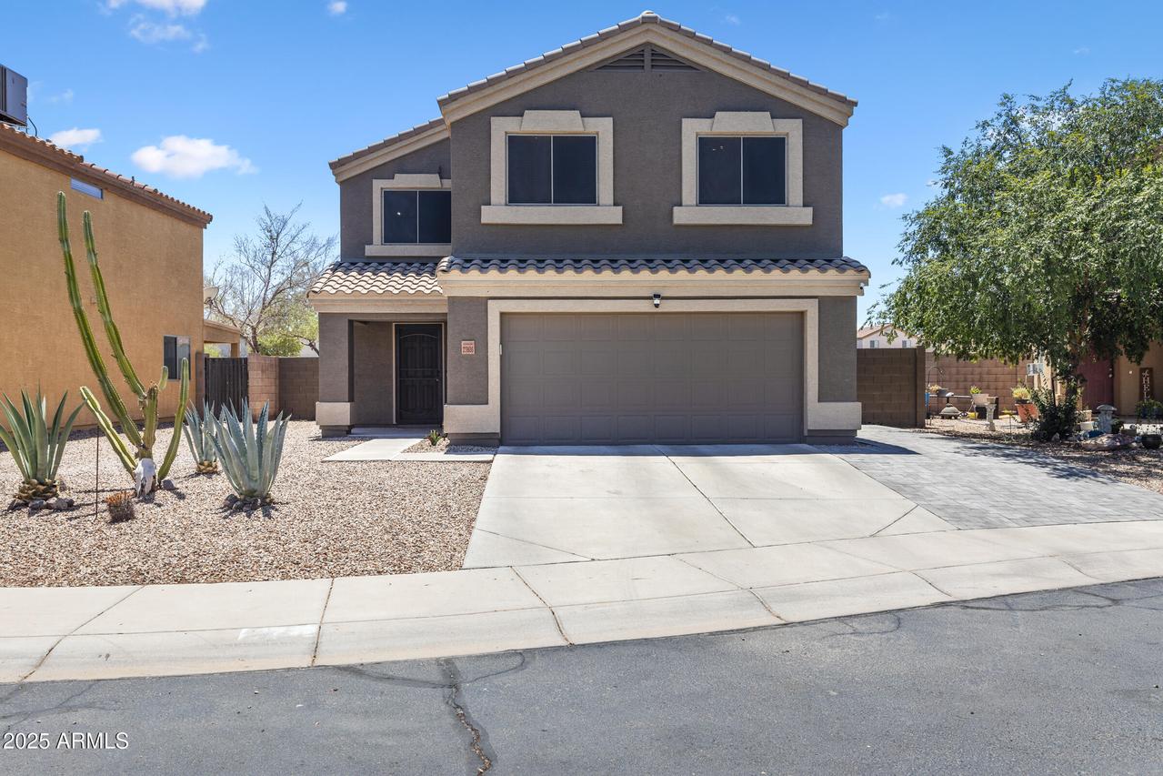23806 N Greer Loop, Florence, AZ 85132