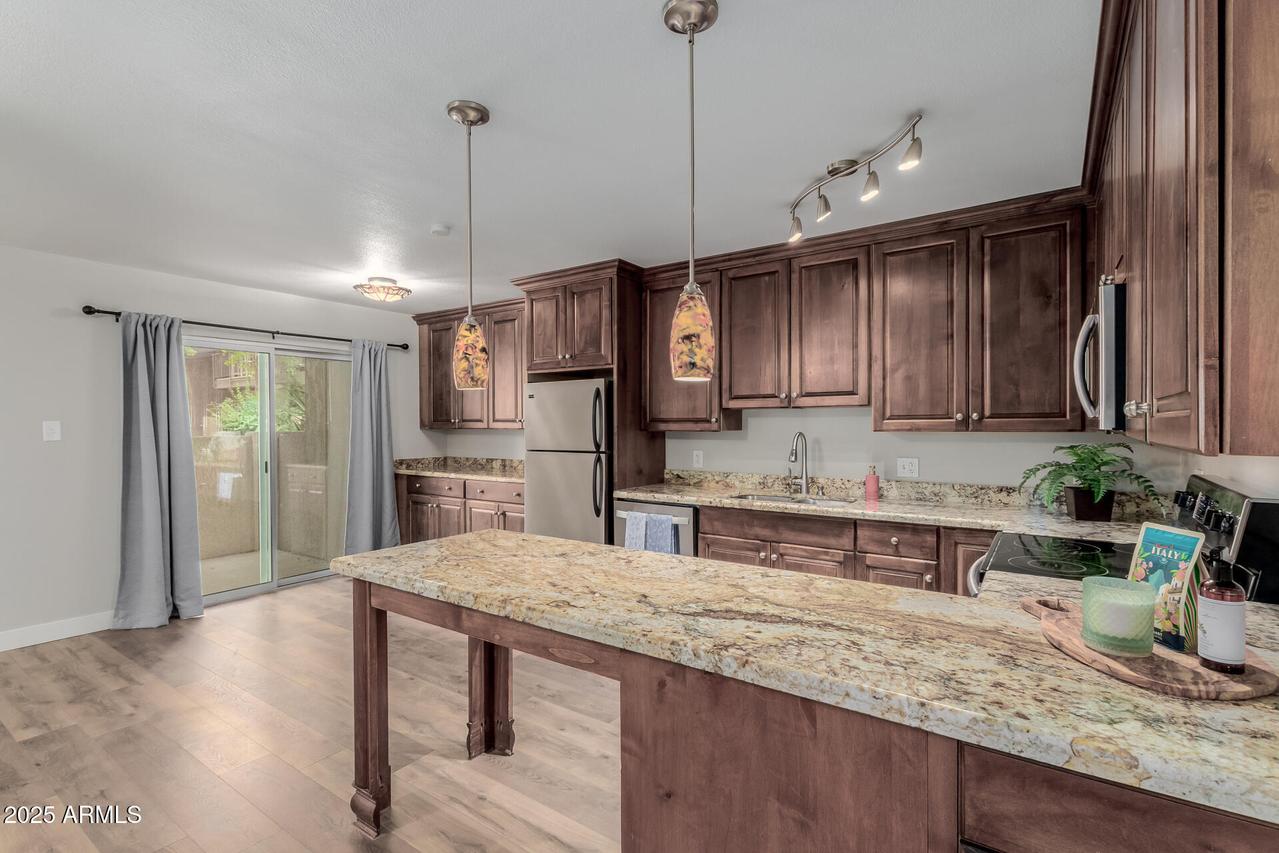5525 E Thomas Rd. #H1, Phoenix, AZ 85018
