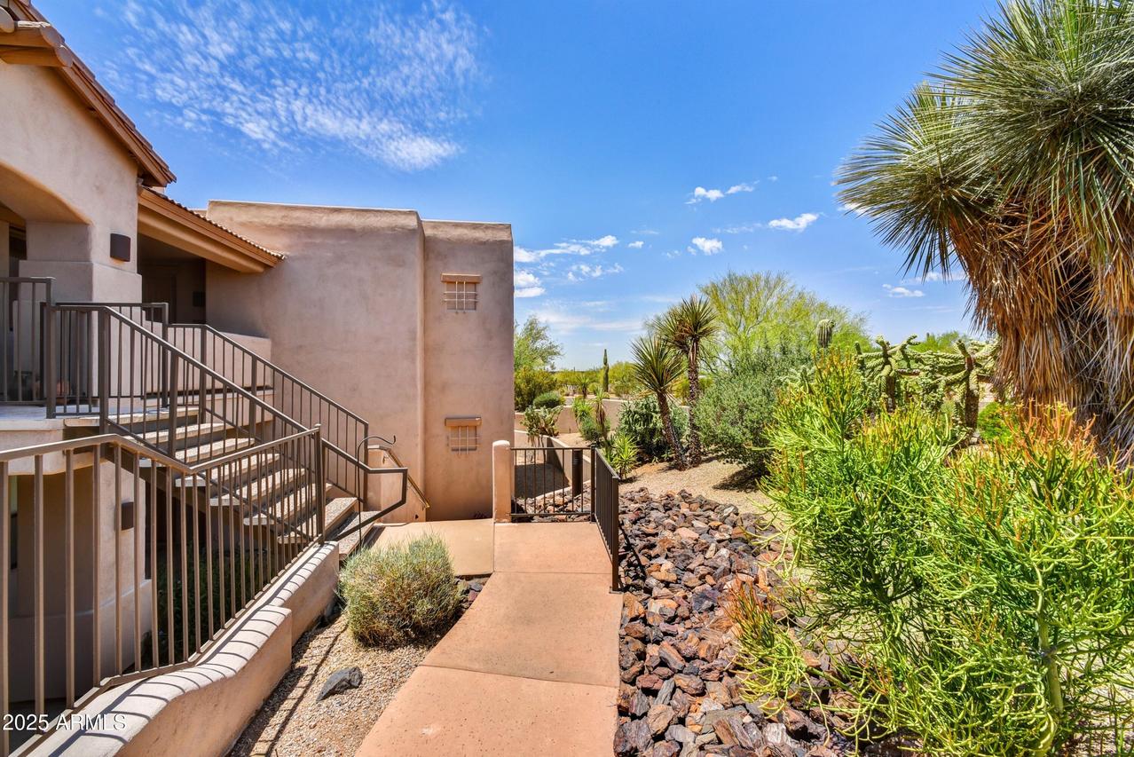 34457 N Legend Trail Pkwy. #2020, Scottsdale, AZ 85262