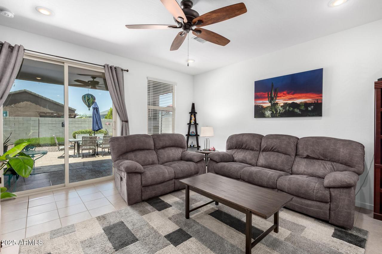 3668 E Henson St., San Tan Valley, AZ 85140