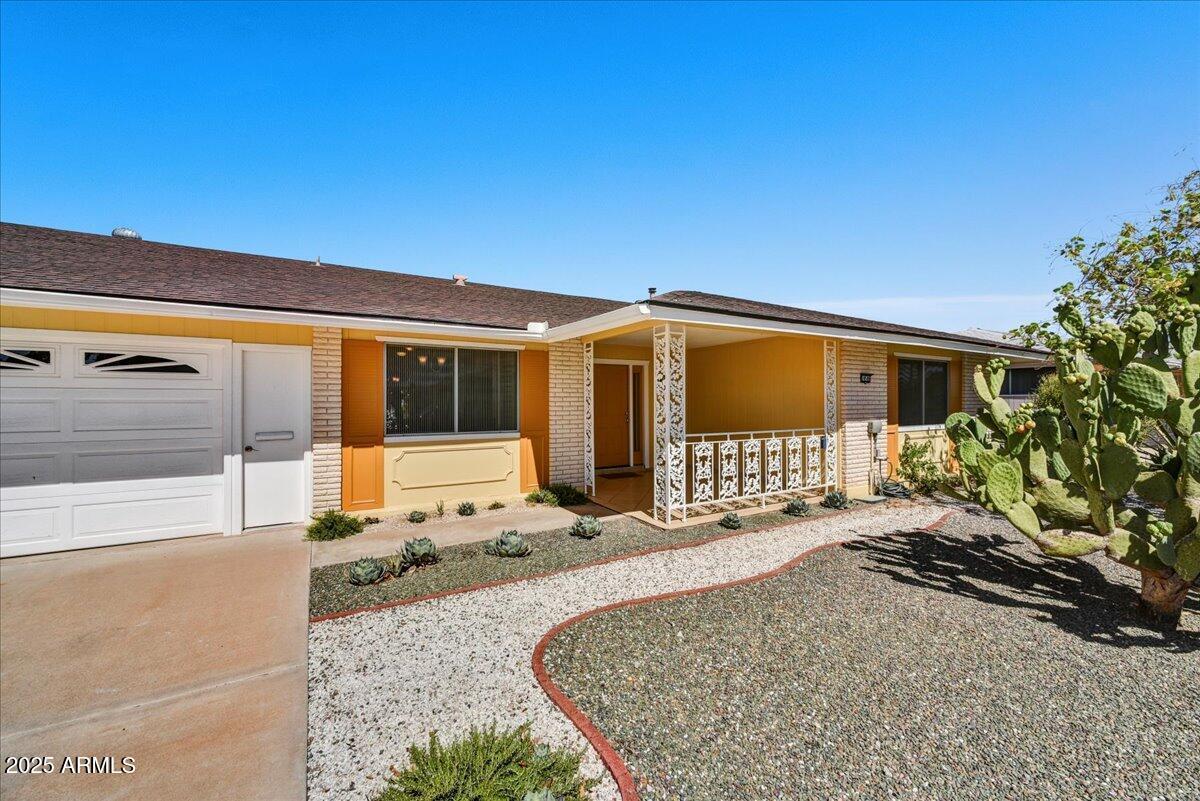 10506 W Desert Forest Cir., Sun City, AZ 85351
