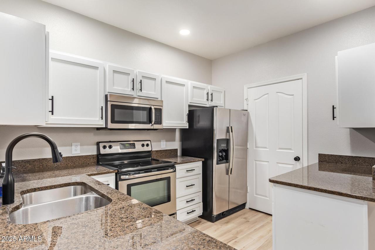16013 S Desert Foothills Pkwy. #1072, Phoenix, AZ 85048