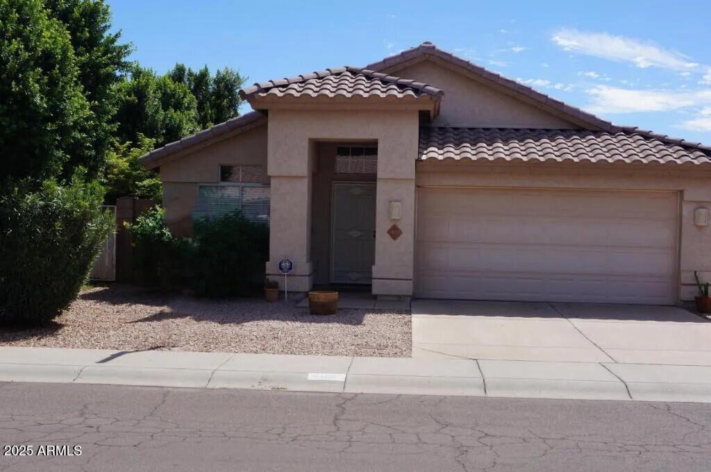 2025 E Helena Dr., Phoenix, AZ 85022