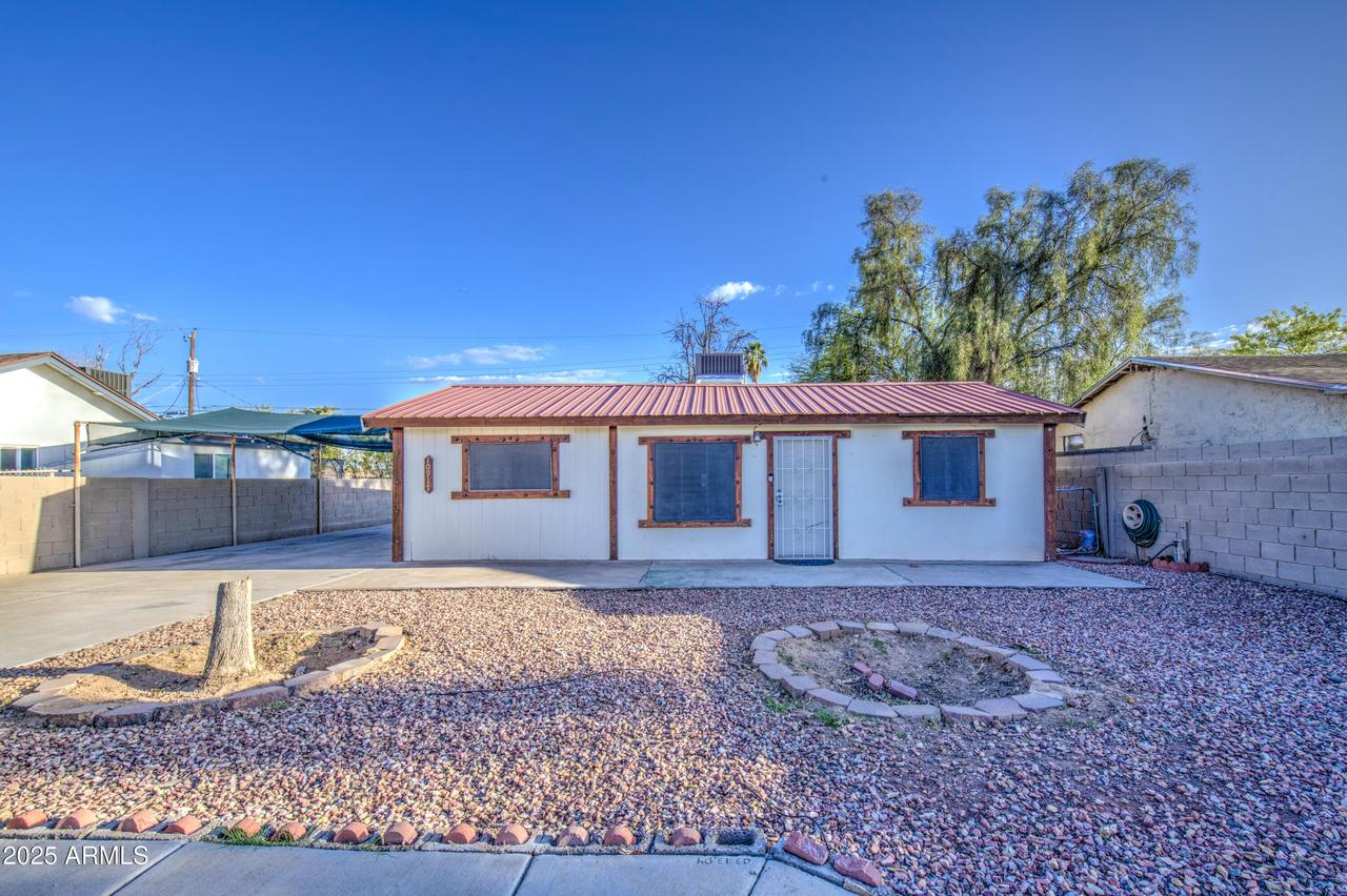 10917 W Apache St., Avondale, AZ 85323