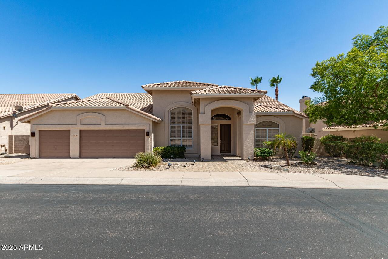 1719 E Briarwood Ter., Phoenix, AZ 85048