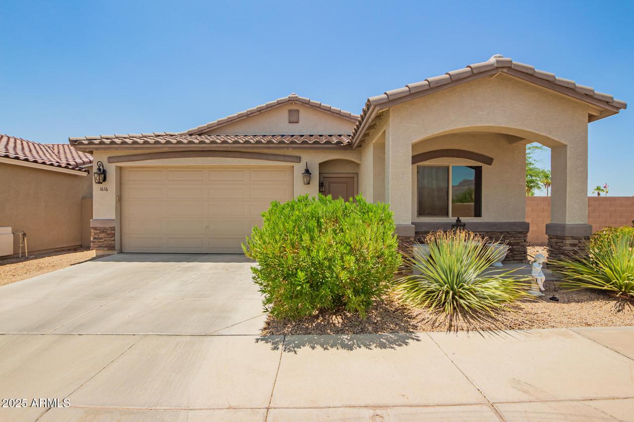 1616 S Aryelle Rd., Apache Junction, AZ 85119