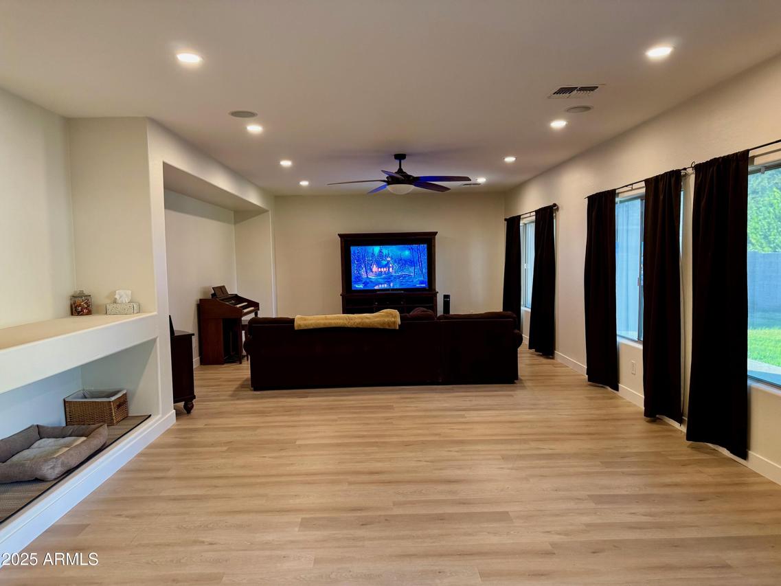 710 E Heather Dr., San Tan Valley, AZ 85140