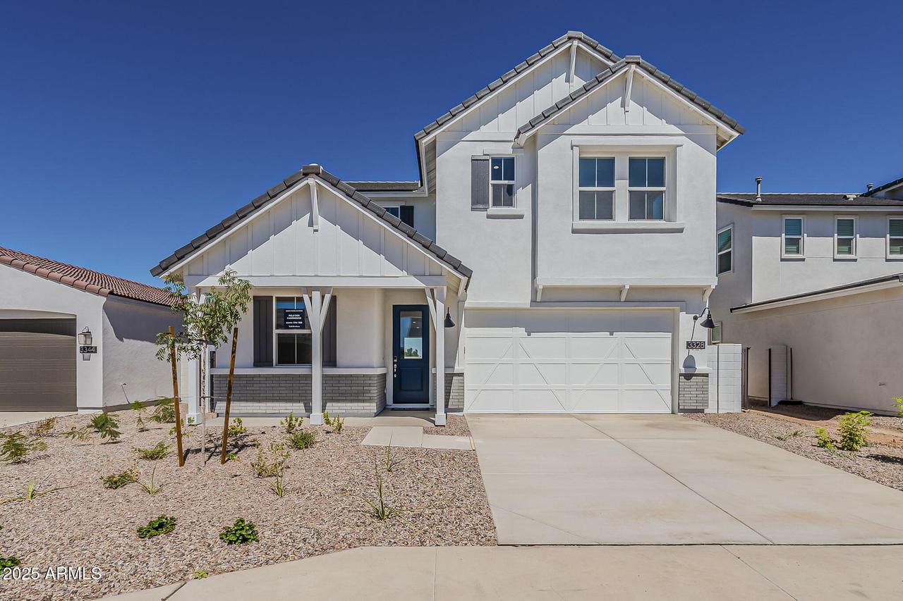 3328 W Garnet St., San Tan Valley, AZ 85144