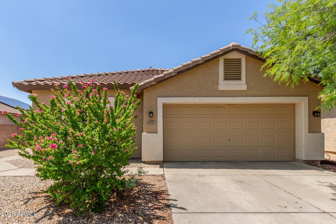 9227 W Salter Dr., Peoria, AZ 85382