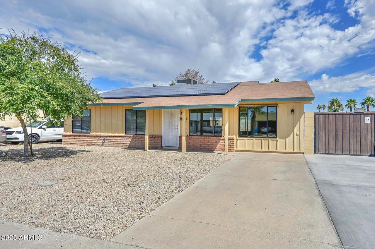 2732 E Villa Rita Dr., Phoenix, AZ 85032