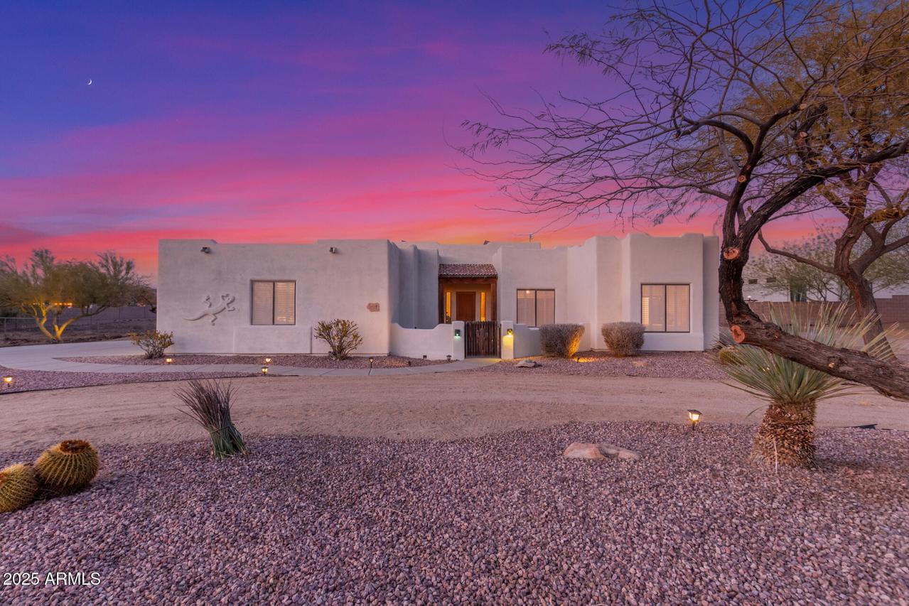 37327 N 16th St., Phoenix, AZ 85086