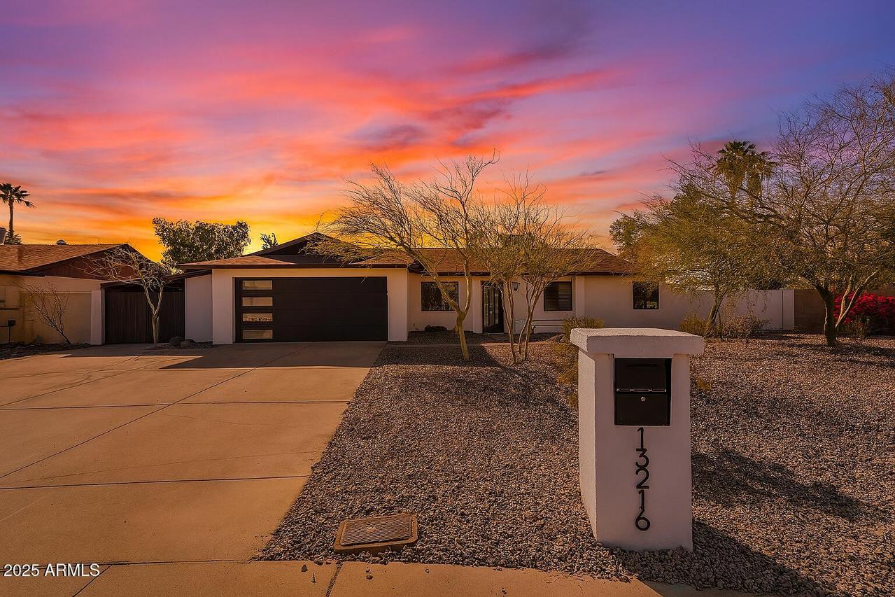 13216 N 48th Pl., Scottsdale, AZ 85254