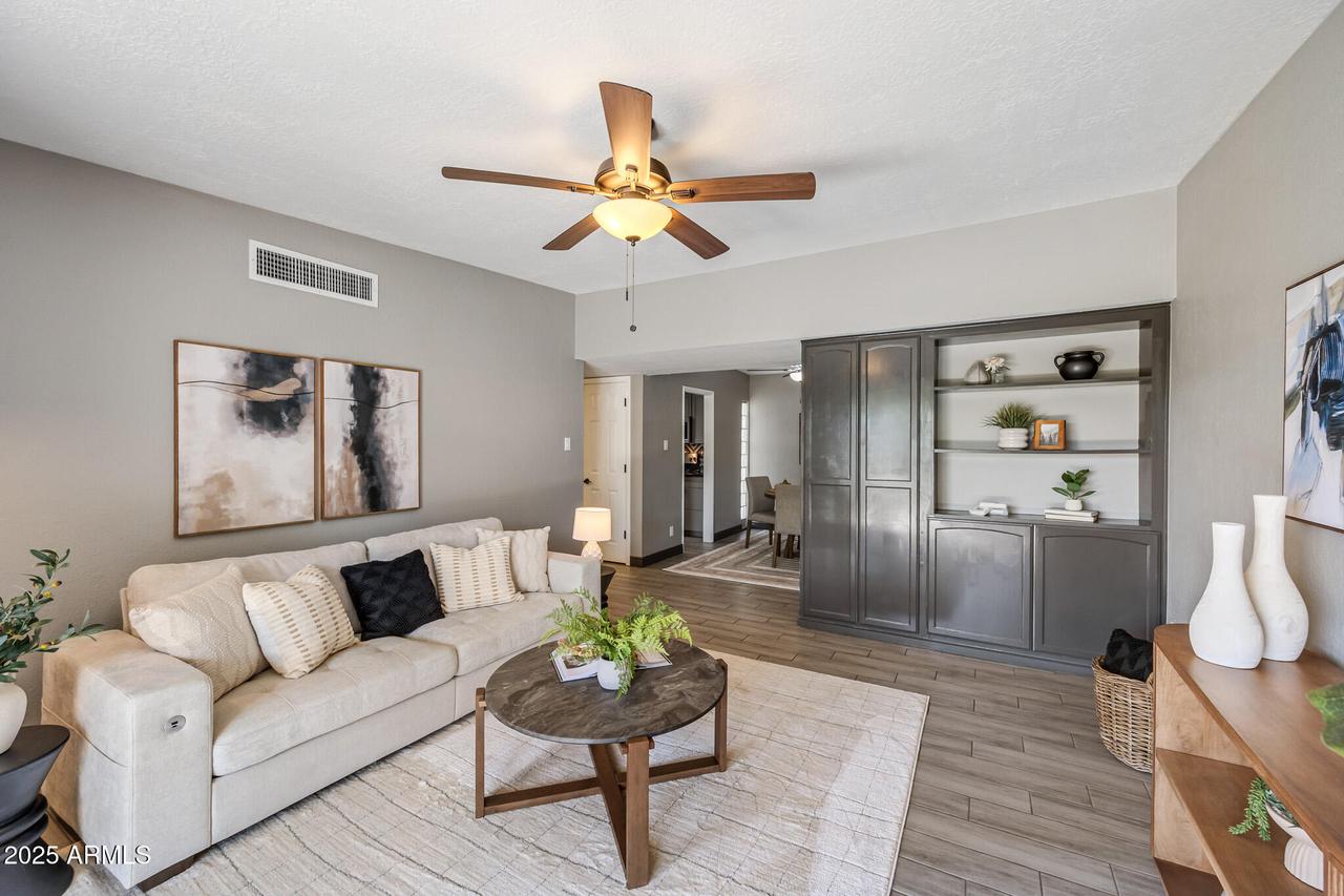 4635 N 22nd St. #212, Phoenix, AZ 85016