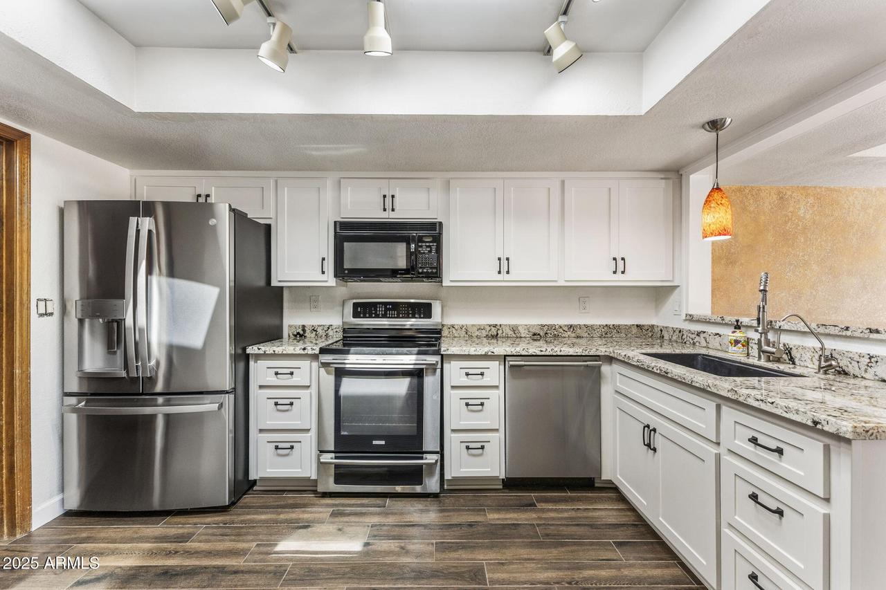 8170 E Via De La Escuela, Scottsdale, AZ 85258