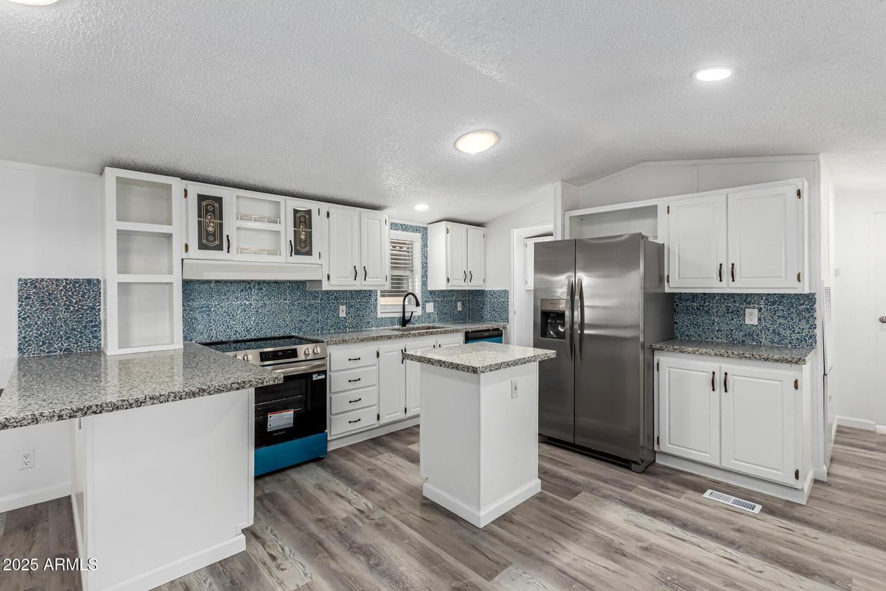 1640 E Libby St., Phoenix, AZ 85022