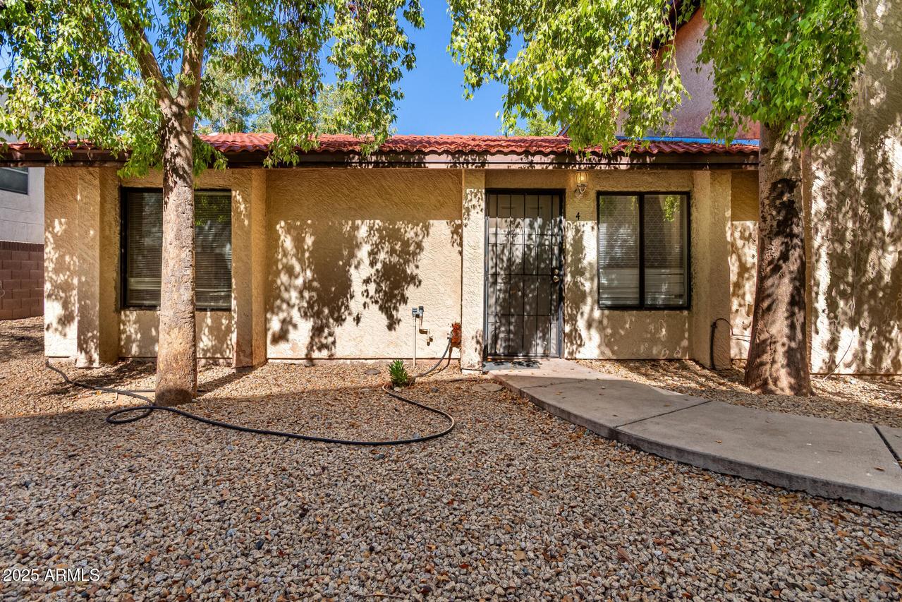 2438 E Tracy Ln. #4, Phoenix, AZ 85032