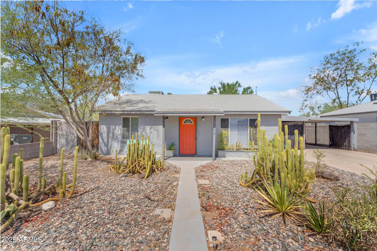 8916 N 10th St., Phoenix, AZ 85020